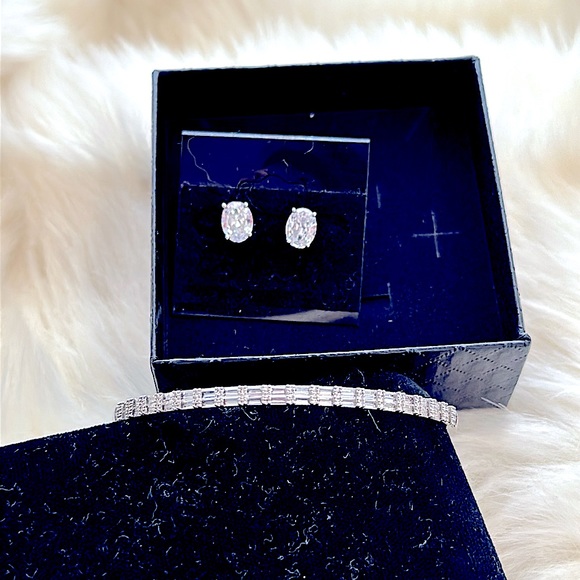 NEW 2pc Silver Gift Set:Oval Earrings+Diamond Baguettes Bangle Bracelet Jewelry - Picture 2 of 16